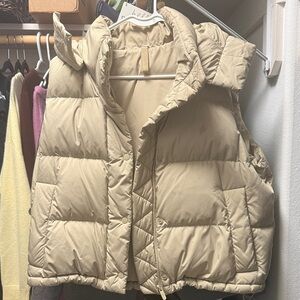 Women's Tan Lululemon Puffer Vest
